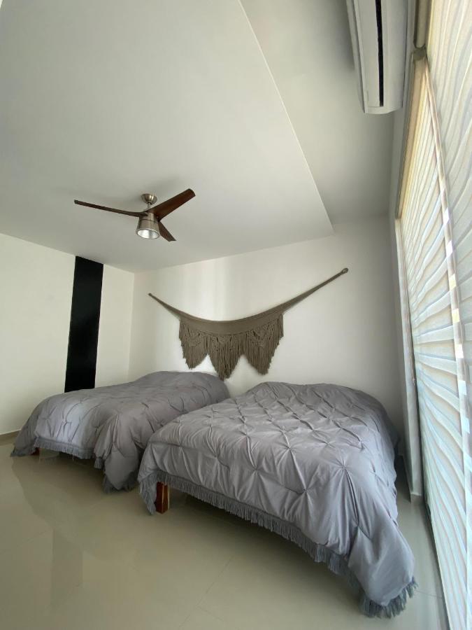 Angelina 28 Beachfront And Family Apartments - Modern And Relaxing Long Stays - 20 Min From Cancun Airport 푸에르토 모렐로스 외부 사진