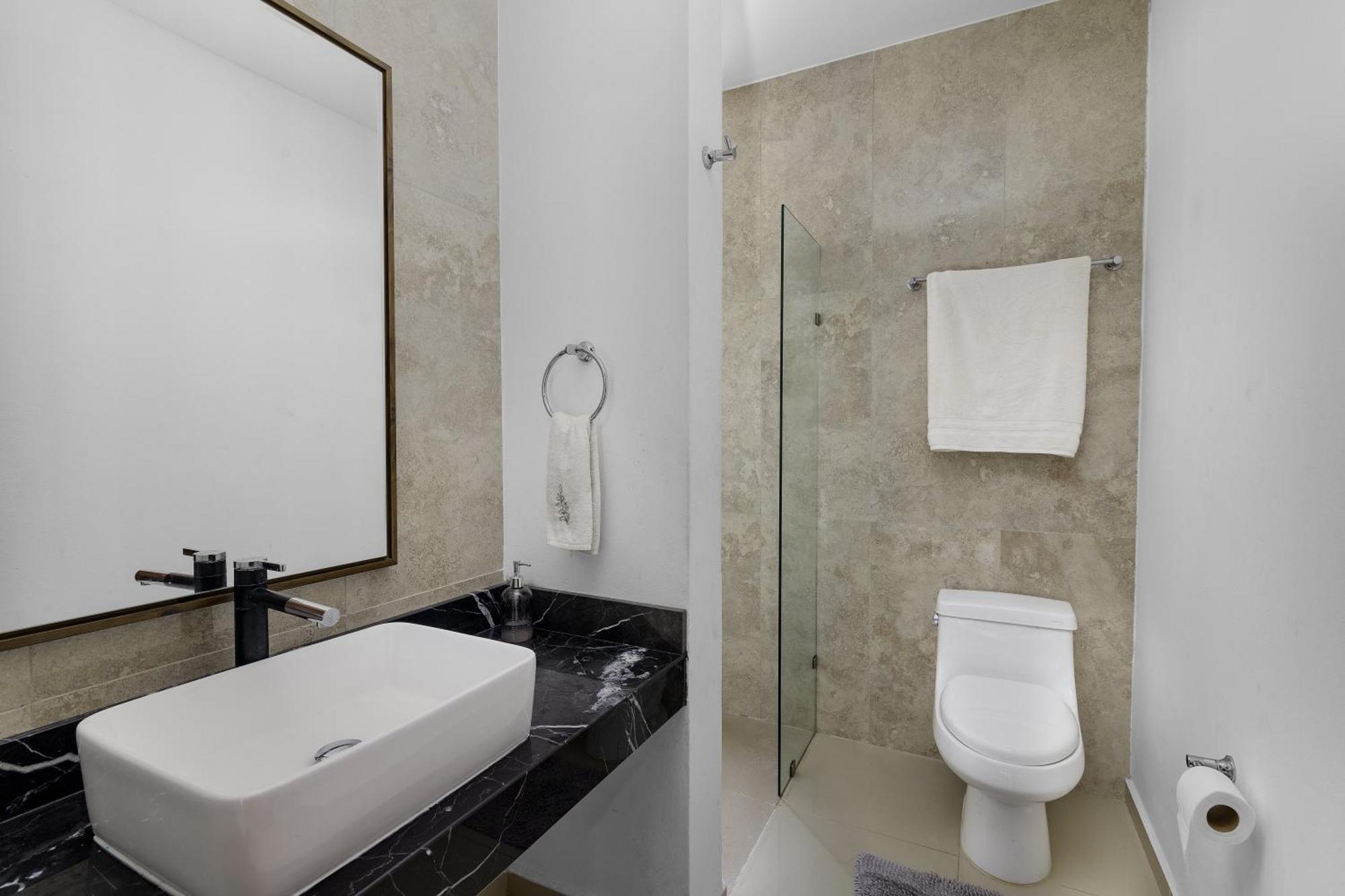 Angelina 28 Beachfront And Family Apartments - Modern And Relaxing Long Stays - 20 Min From Cancun Airport 푸에르토 모렐로스 외부 사진