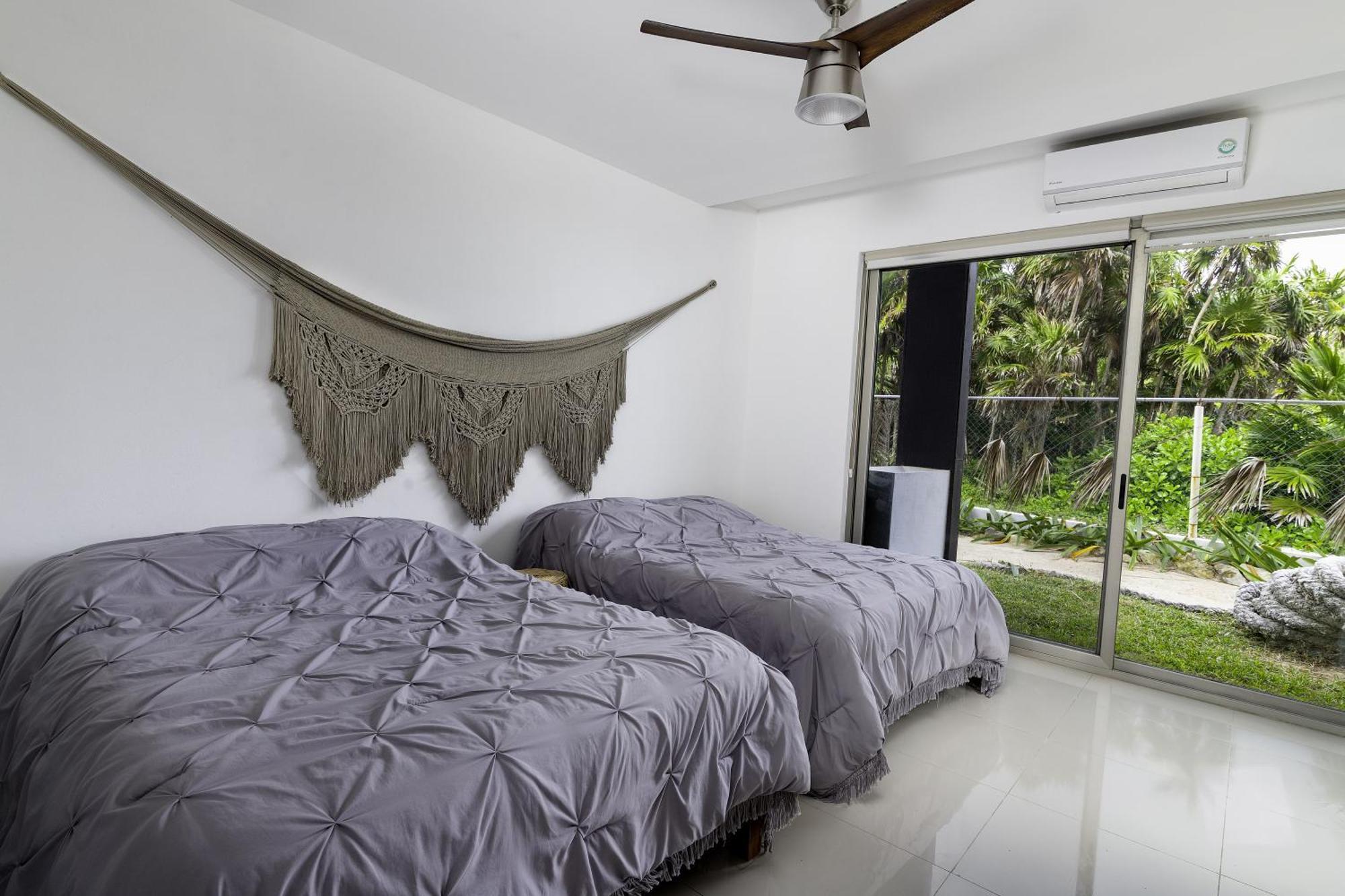 Angelina 28 Beachfront And Family Apartments - Modern And Relaxing Long Stays - 20 Min From Cancun Airport 푸에르토 모렐로스 외부 사진