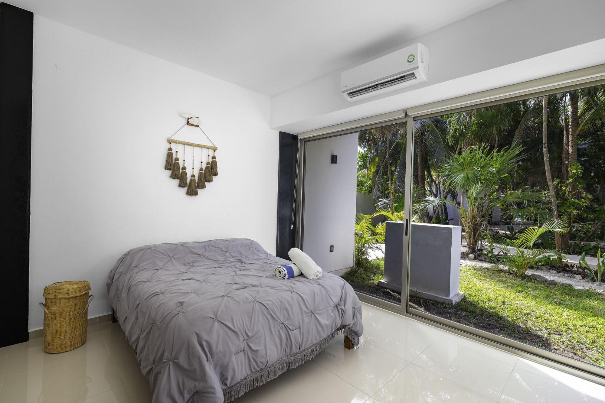 Angelina 28 Beachfront And Family Apartments - Modern And Relaxing Long Stays - 20 Min From Cancun Airport 푸에르토 모렐로스 외부 사진