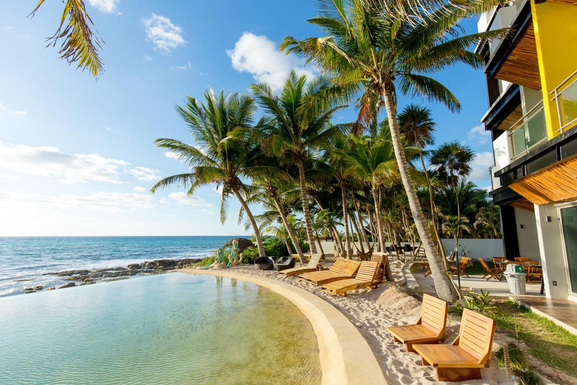 Angelina 28 Beachfront And Family Apartments - Modern And Relaxing Long Stays - 20 Min From Cancun Airport 푸에르토 모렐로스 외부 사진