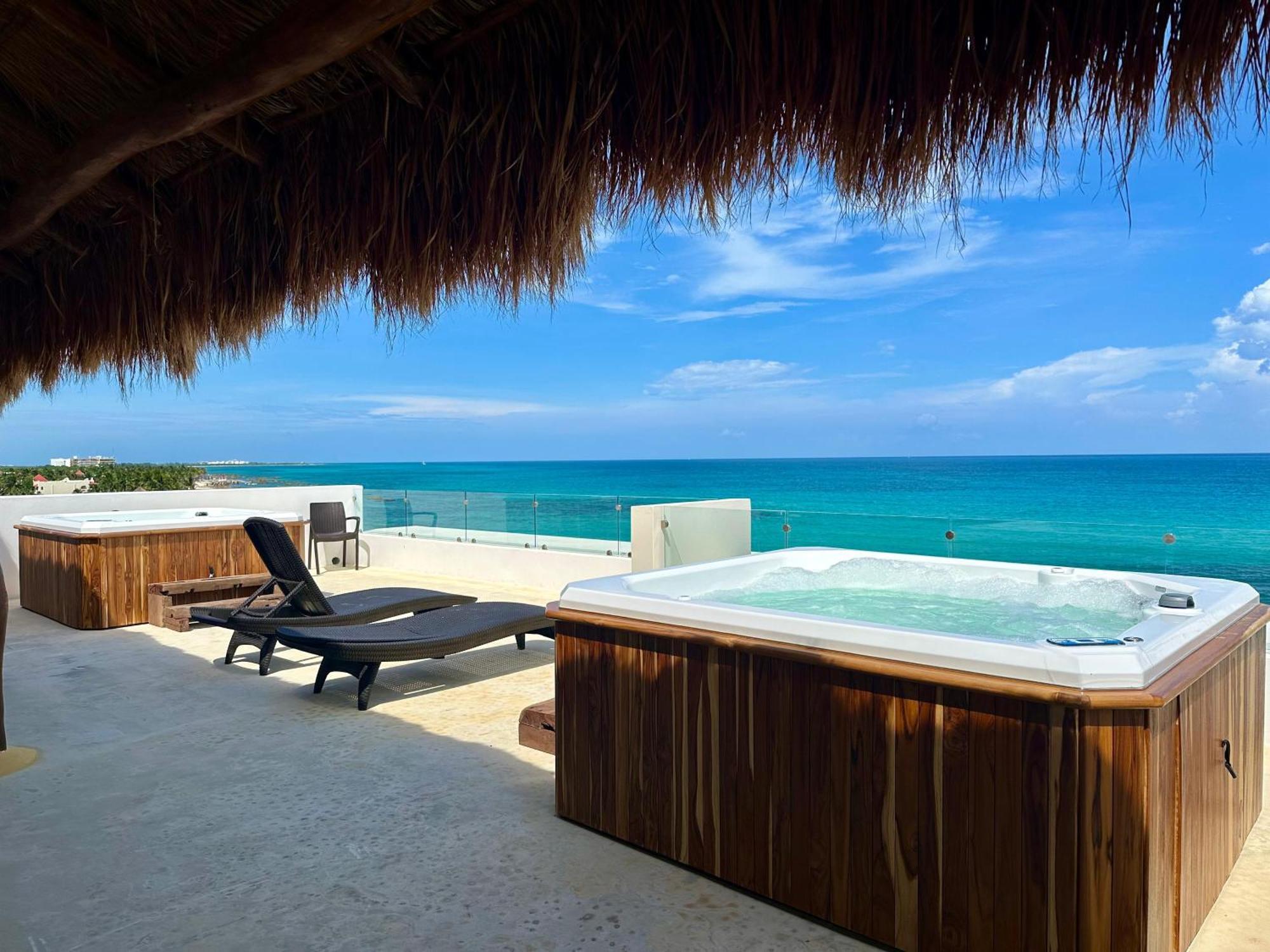 Angelina 28 Beachfront And Family Apartments - Modern And Relaxing Long Stays - 20 Min From Cancun Airport 푸에르토 모렐로스 외부 사진