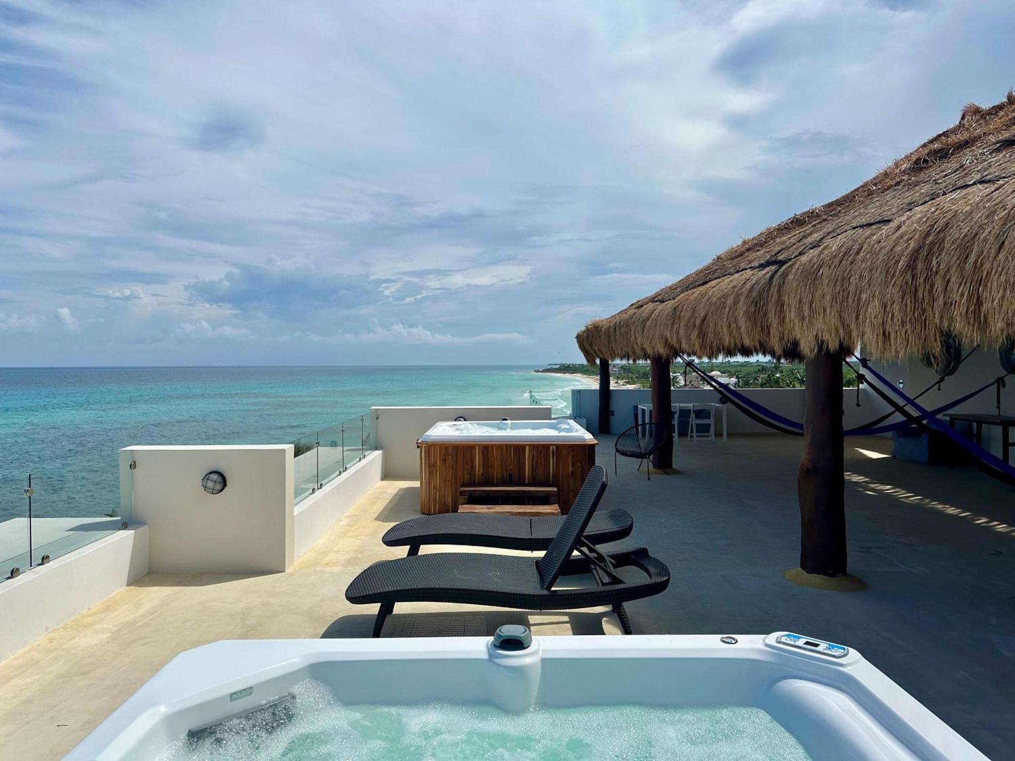 Angelina 28 Beachfront And Family Apartments - Modern And Relaxing Long Stays - 20 Min From Cancun Airport 푸에르토 모렐로스 외부 사진